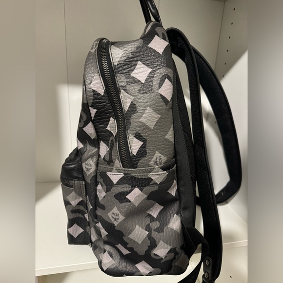 MCM limited edition CAMO Backpack - Picture 5 of 8